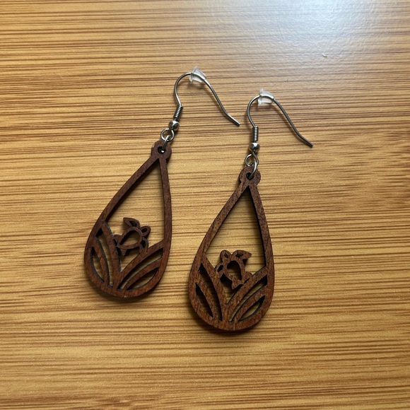 Sea Turtle Earrings - Picture 1 of 2